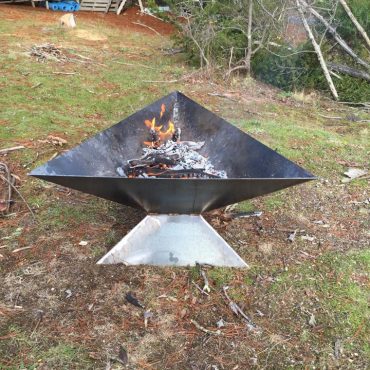 Modern Contemporary Triangle Fire Pit